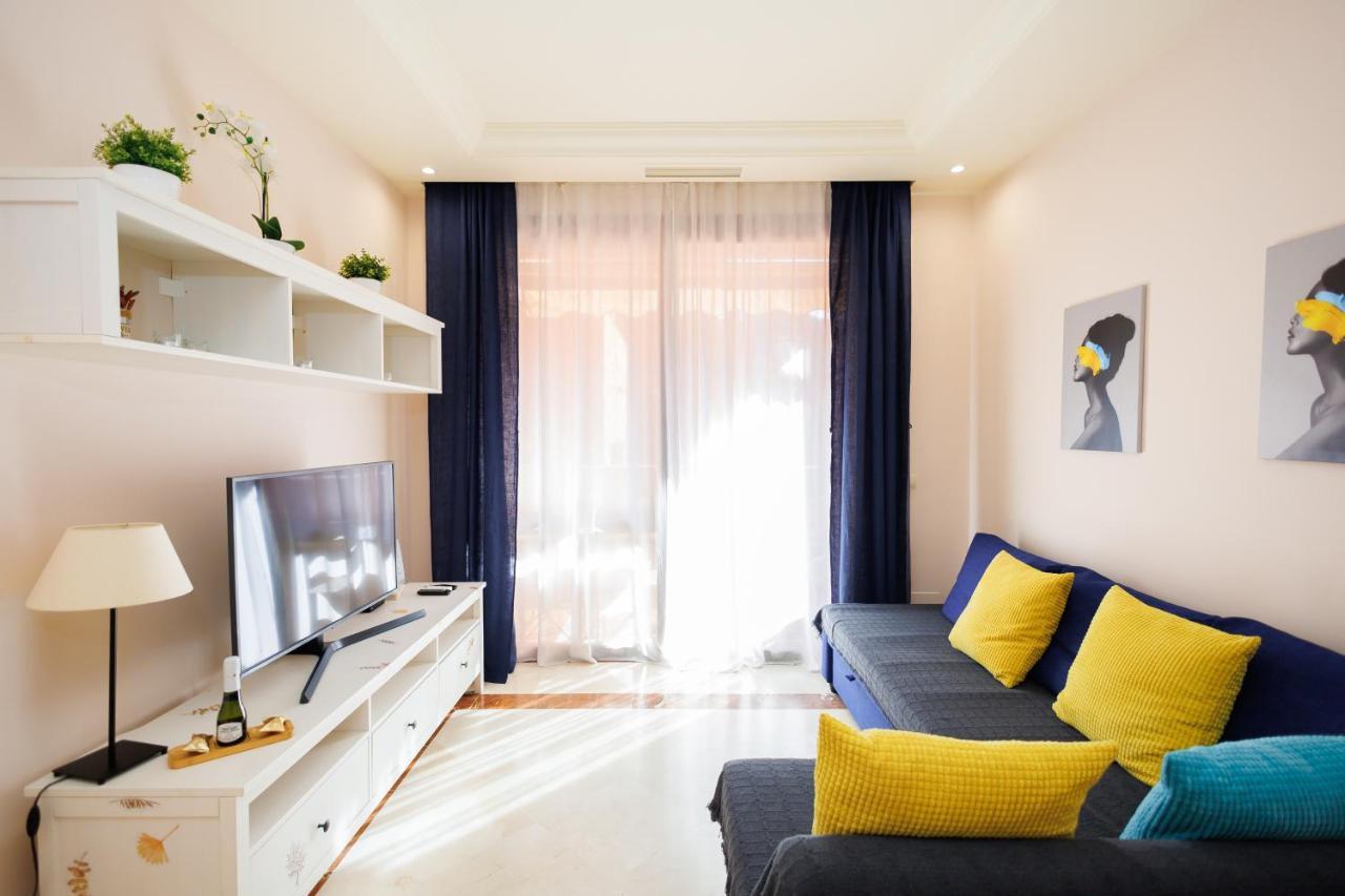 Two-Room Apartment In Elviria Near The Beach With Parking Marbella Esterno foto